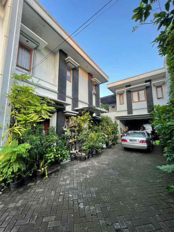 dijual rumah kemang