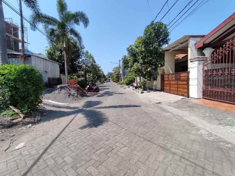 dijual rumah ketintang madya