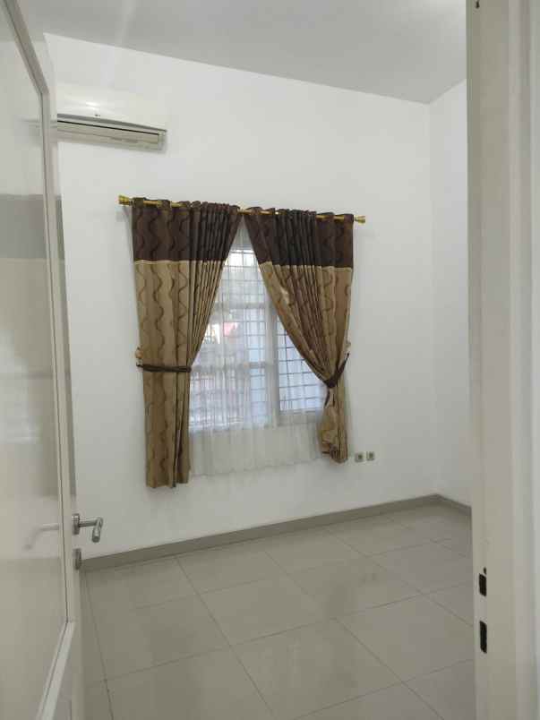 dijual rumah klampis harapan