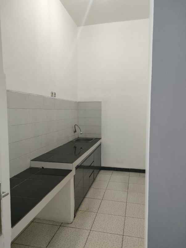 dijual rumah klampis harapan