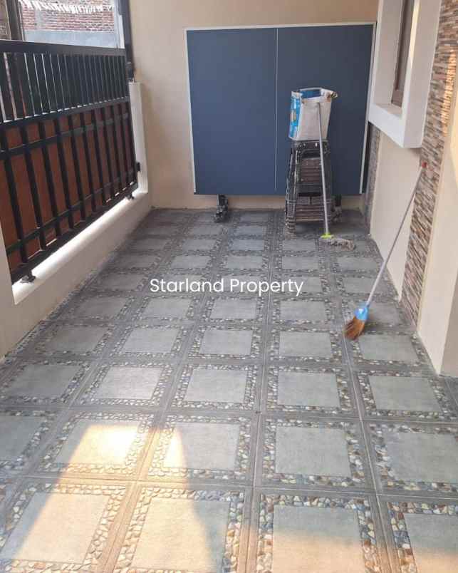 dijual rumah komplek deplu pondok aren