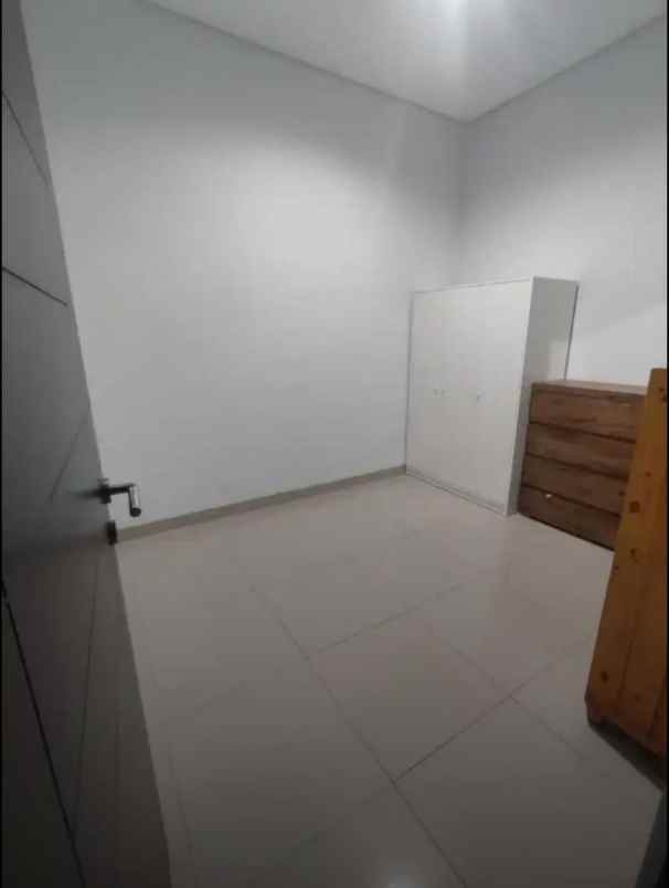 dijual rumah komplek grand sharon