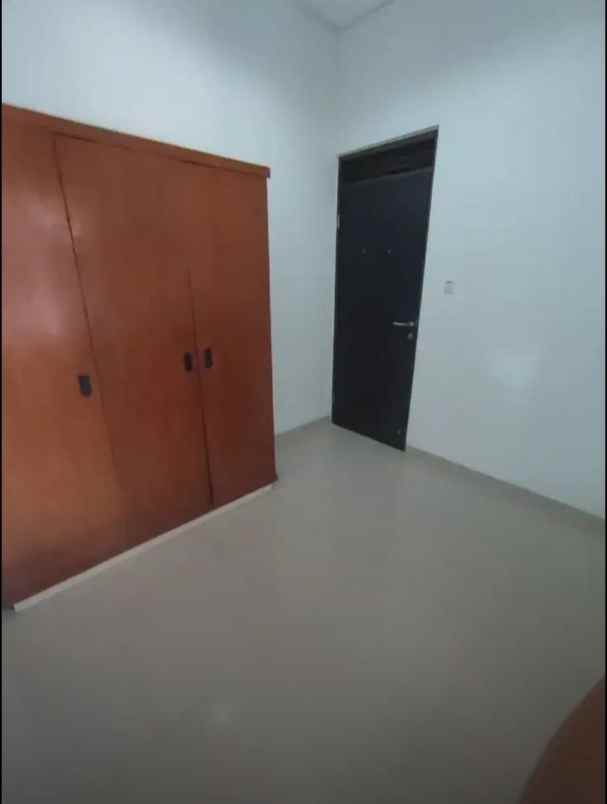 dijual rumah komplek grand sharon