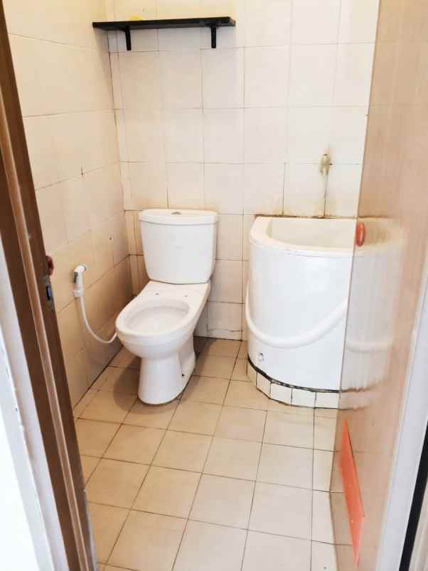 dijual rumah komplek grand valley