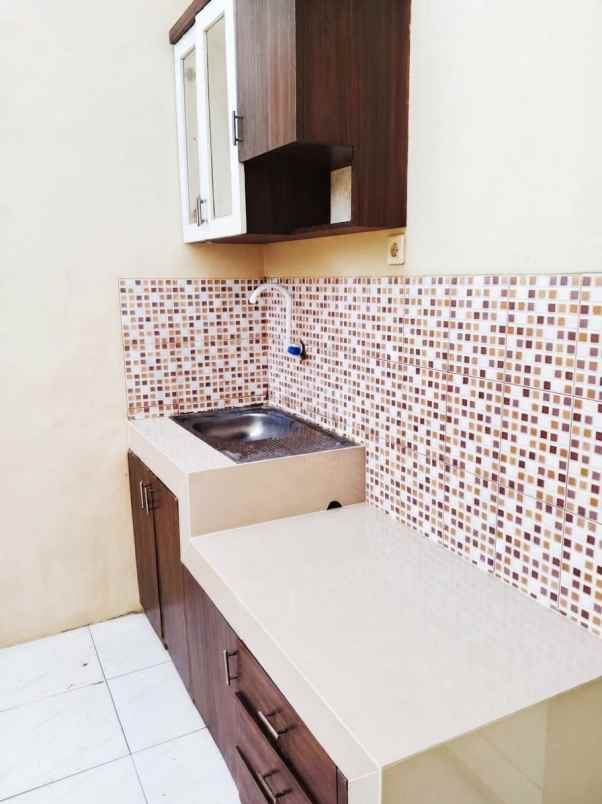 dijual rumah komplek grand valley