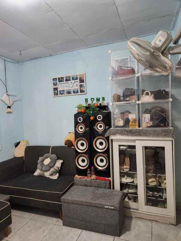 dijual rumah komplek perumahan duta