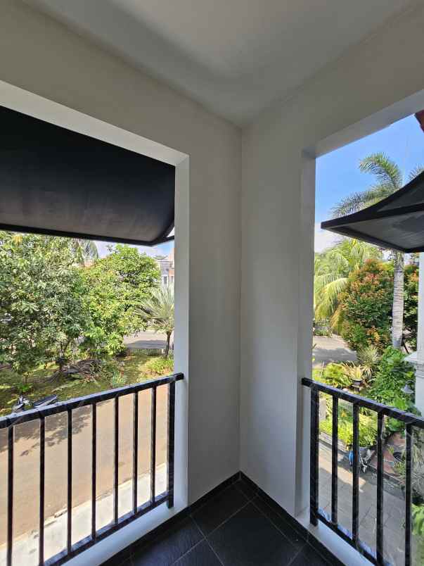 dijual rumah komplek puri bintaro