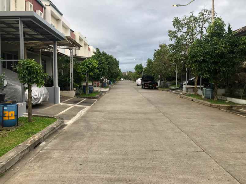 dijual rumah kopo