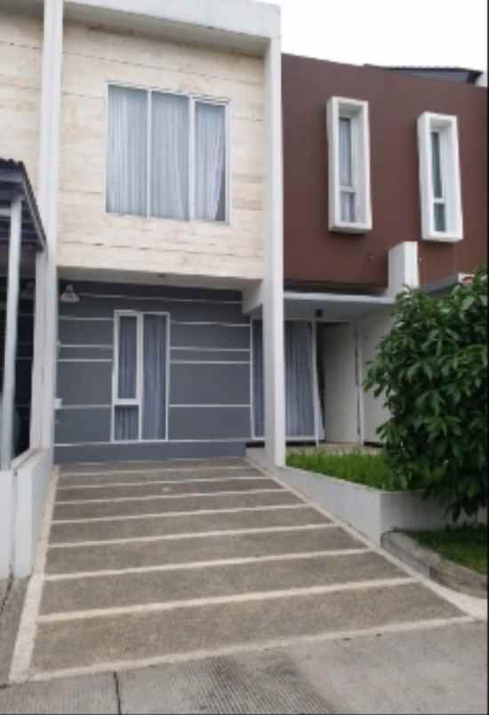 dijual rumah kopo