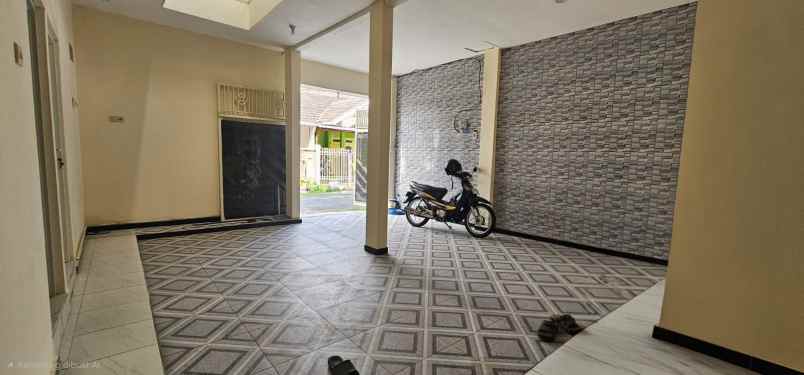 dijual rumah kost lokasi dekat kampus umm