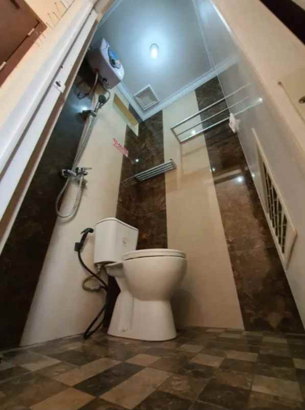 dijual rumah kost lokasi sigura gura kota malang