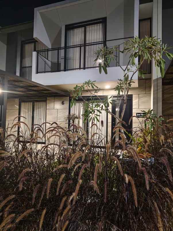 dijual rumah kota baru parahyangan