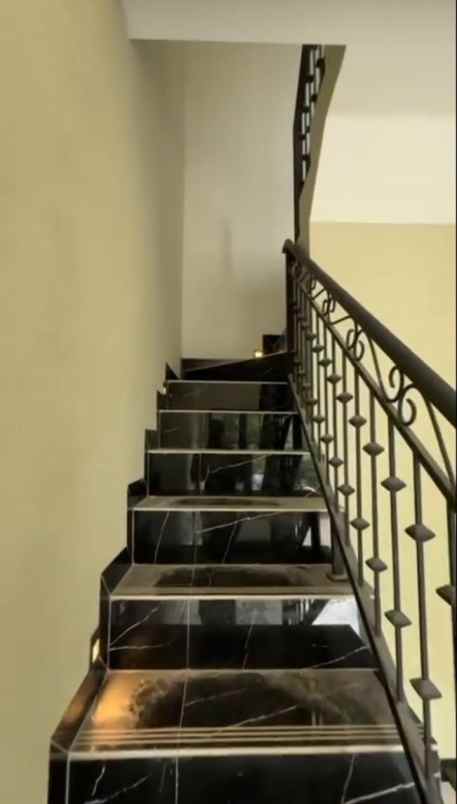 dijual rumah ksu sukmajaya depok