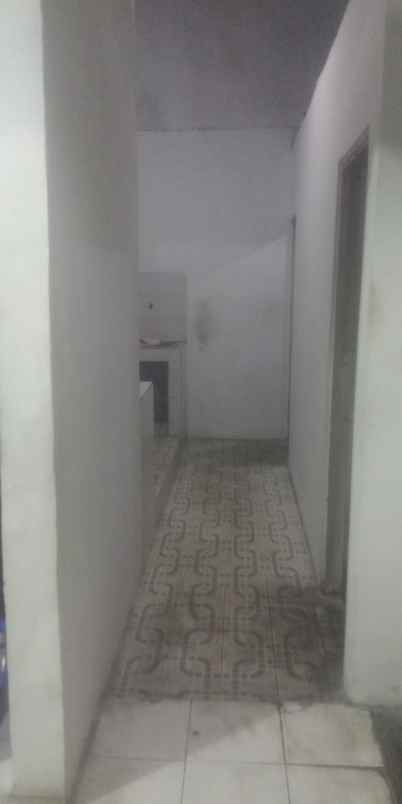 dijual rumah lama di galur johar baru jakarta pusat