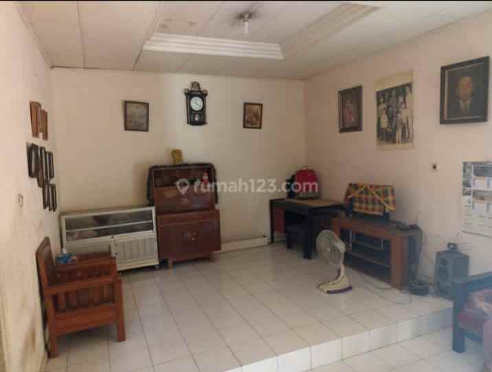 dijual rumah larangan indah