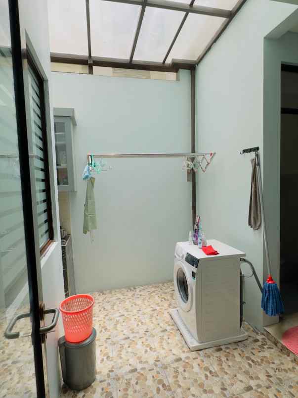 dijual rumah lavon swan city cluster