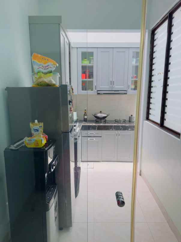 dijual rumah lavon swan city cluster