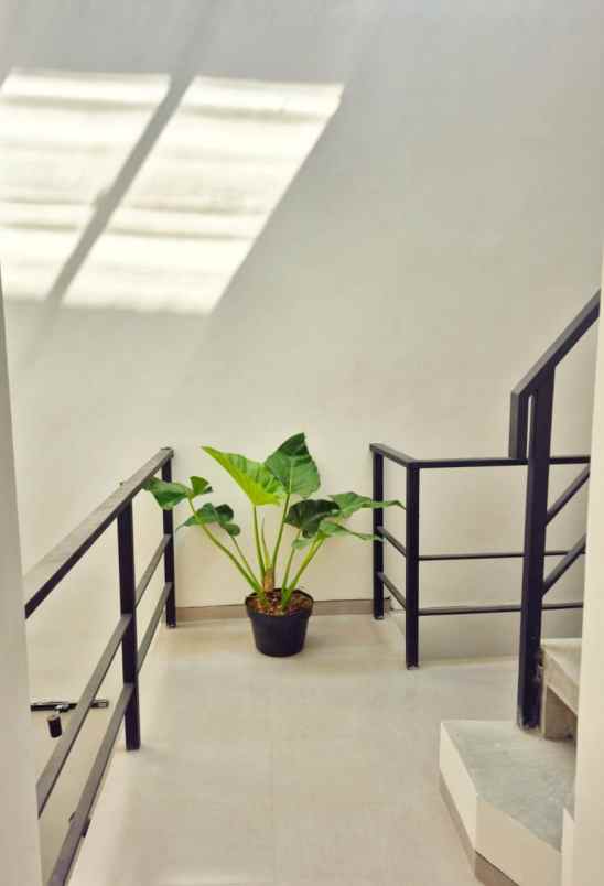 dijual rumah lebak arum