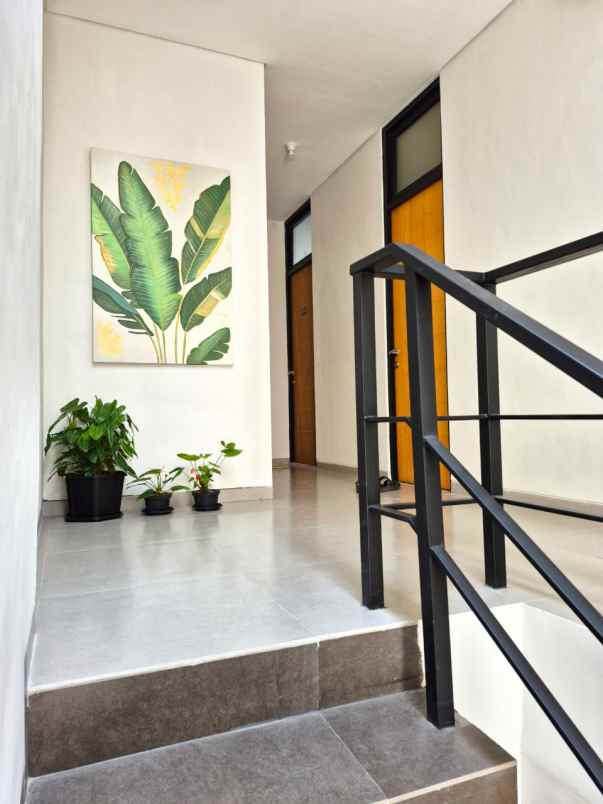 dijual rumah lebak arum