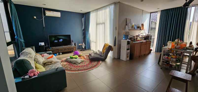 dijual rumah lebak bulus