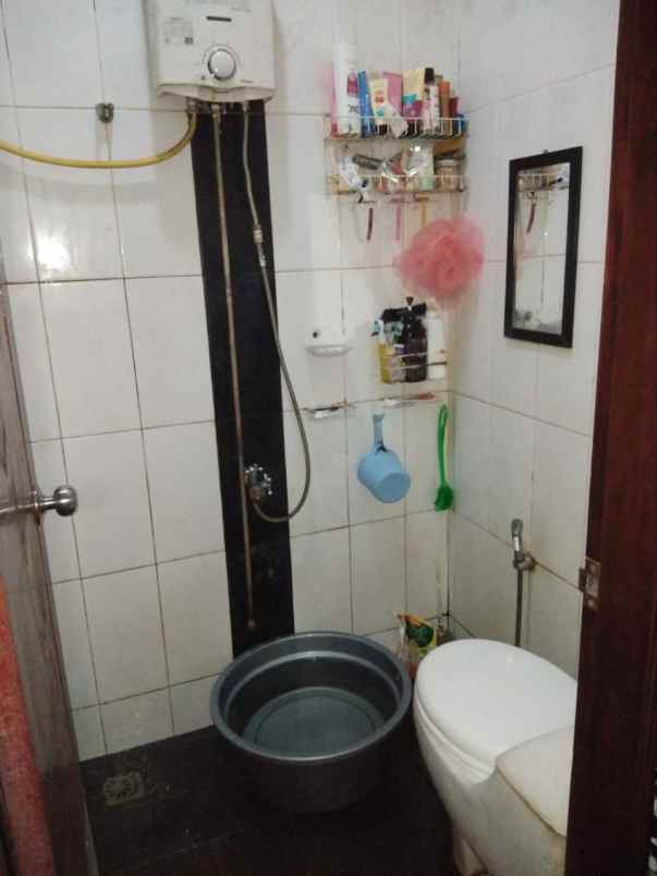 dijual rumah logam