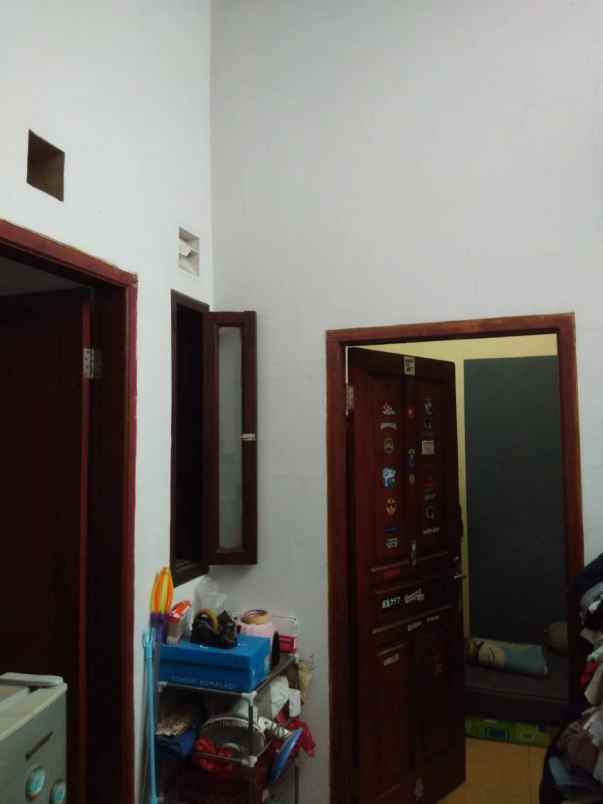 dijual rumah logam