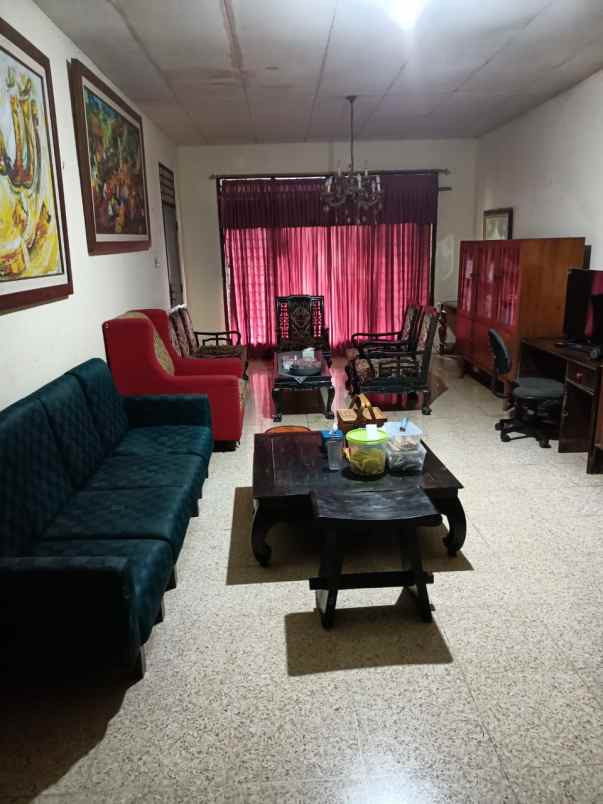 dijual rumah mampang