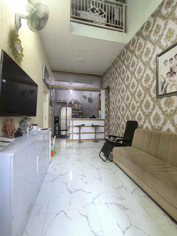 dijual rumah manukan sambikerep