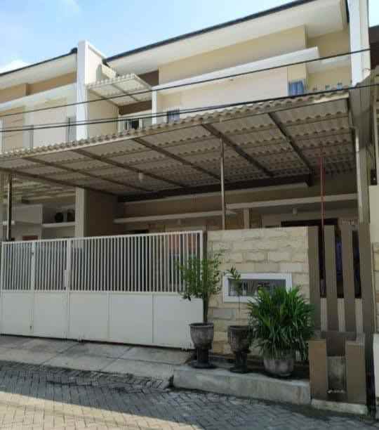 dijual rumah manyar tirtoyoso