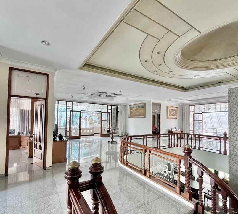 dijual rumah margorejo indah