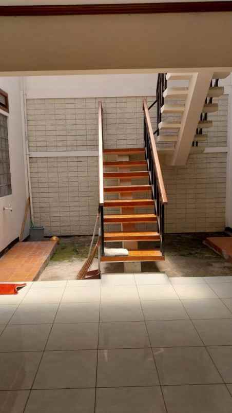 dijual rumah medokan asri timur dekat kampus upn merr