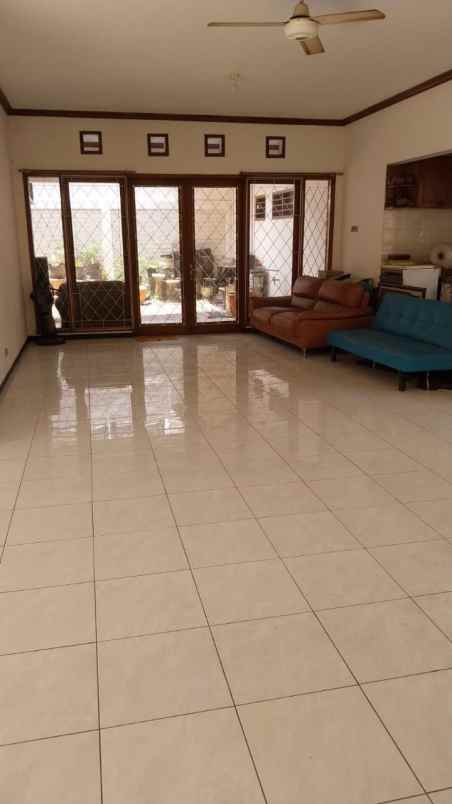 dijual rumah medokan asri timur dekat kampus upn merr