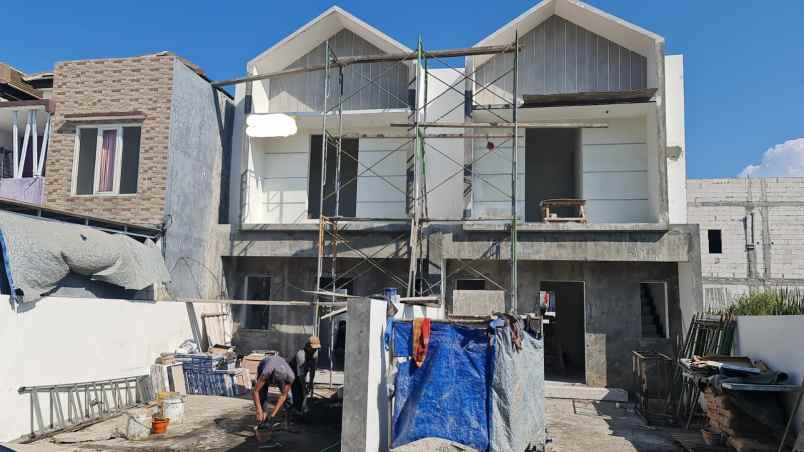 dijual rumah medokan ayu