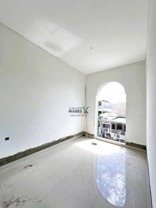 dijual rumah medokan sawah timur