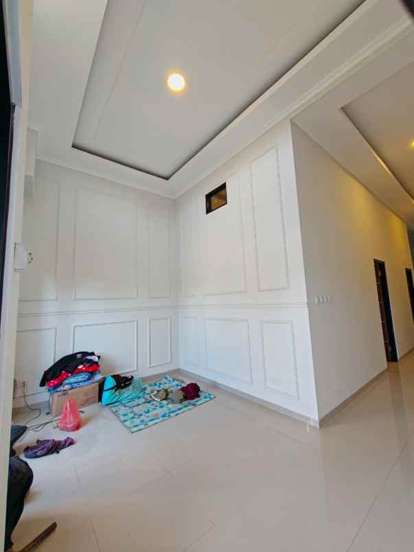 dijual rumah medokan sawah timur