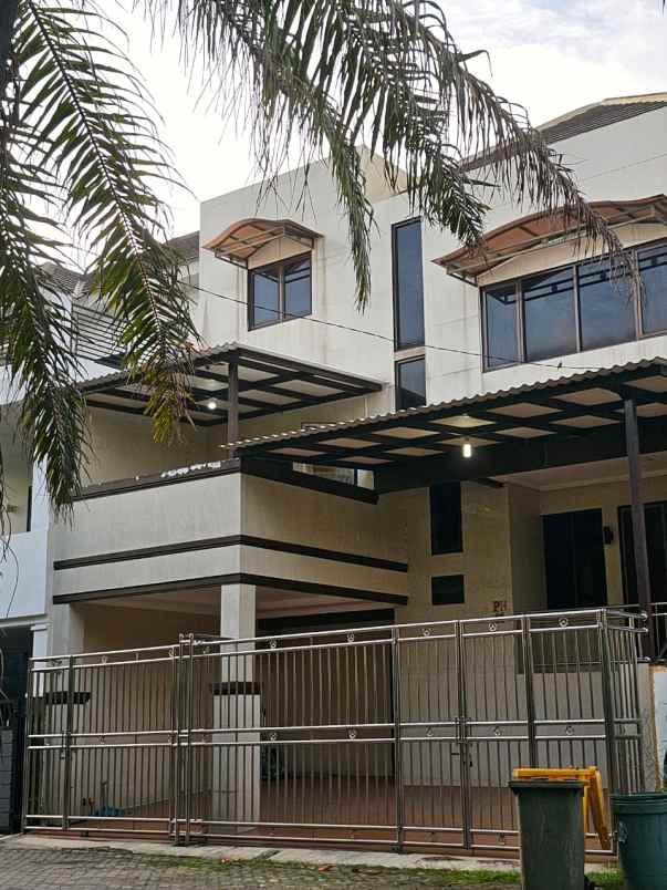 dijual rumah megah di bintara grand prima pondok kopi