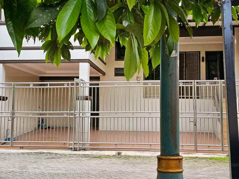 dijual rumah megah di bintara grand prima pondok kopi