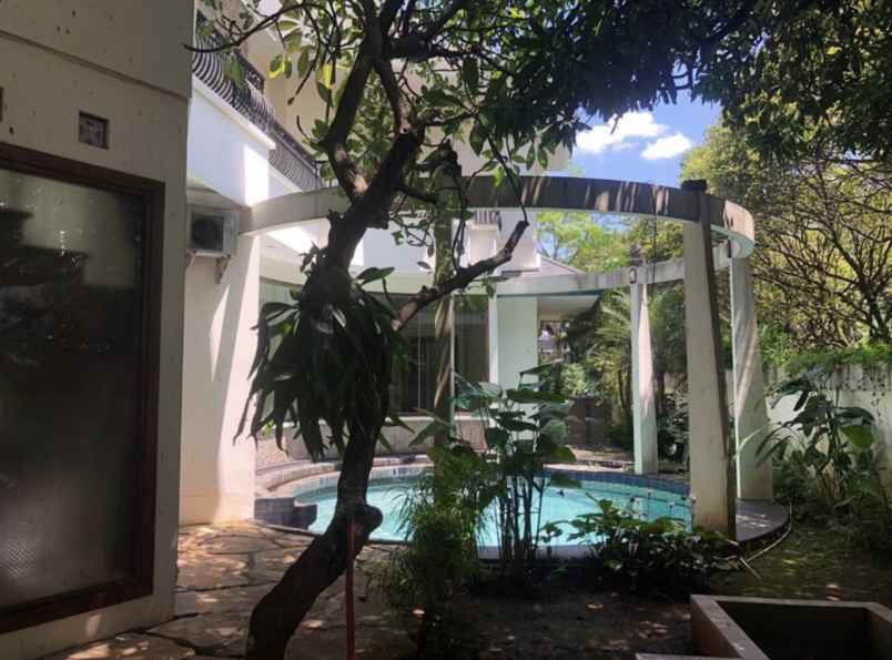 dijual rumah menteri rasuna said