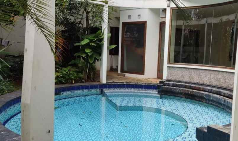 dijual rumah menteri rasuna said