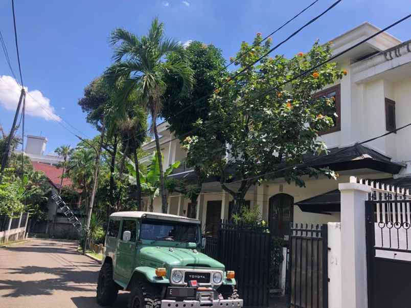 dijual rumah menteri rasuna said