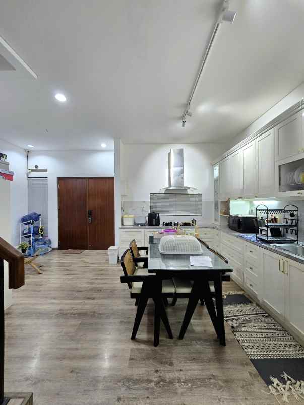 dijual rumah metland cakung