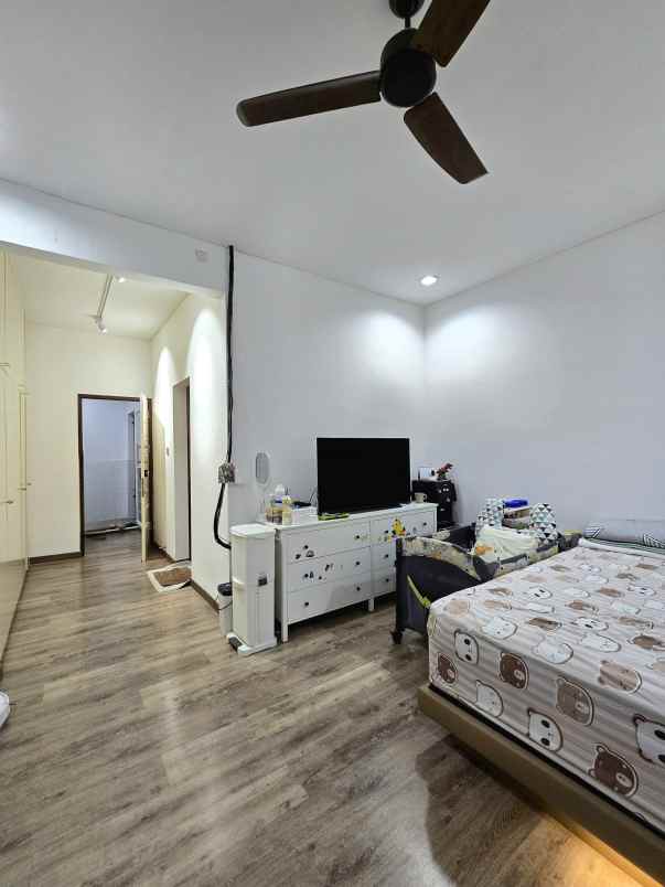 dijual rumah metland cakung