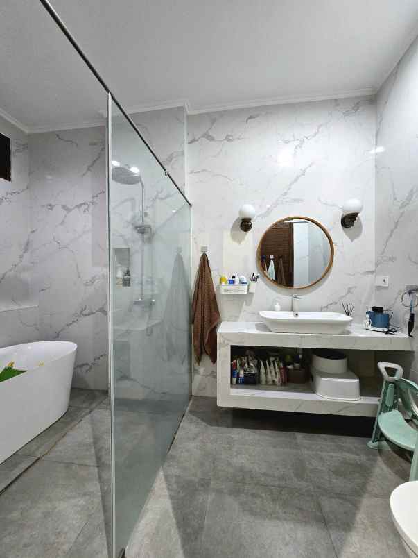 dijual rumah metland cakung