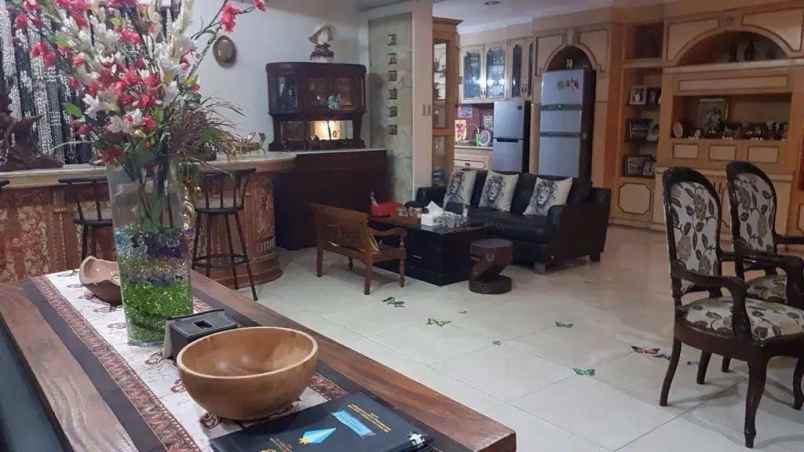 dijual rumah mewah di citra raya jl verdi barat