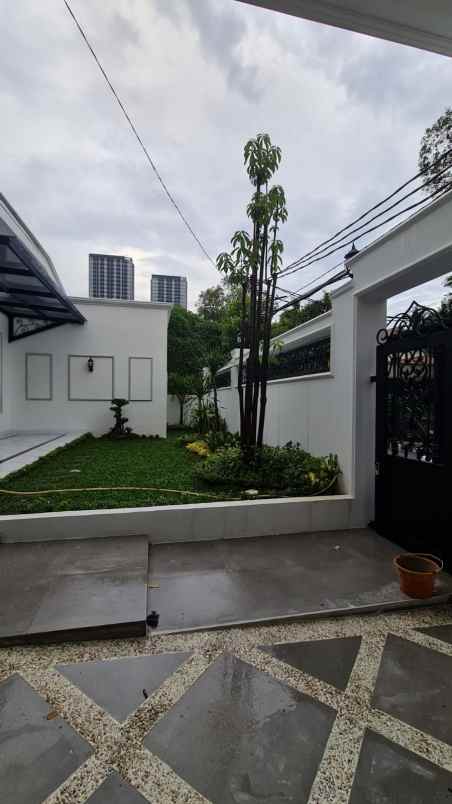 dijual rumah mewah siap huni lokasi sebrang citos