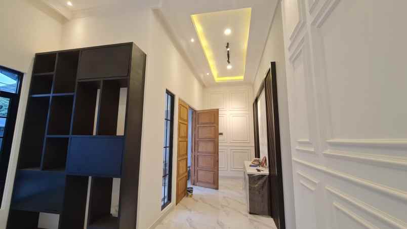 dijual rumah mewah siap huni lokasi sebrang citos