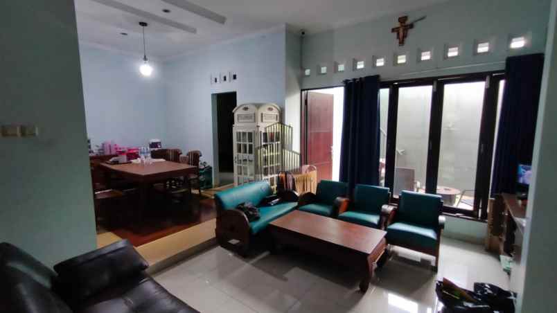 dijual rumah mulawarman