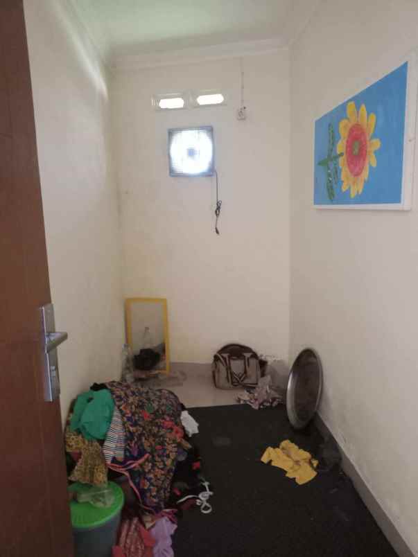 dijual rumah nanggerang