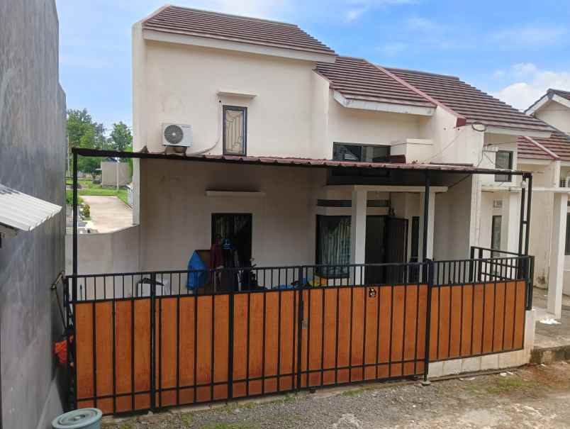 dijual rumah nanggerang