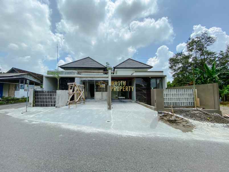 dijual rumah ngaglik